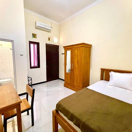 Offspring Ijen Hostel Banyuwangi Exterior foto